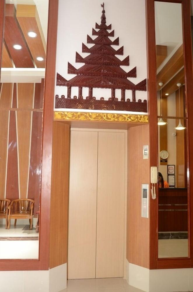 فندق نيلون مانديلاي المظهر الخارجي الصورة